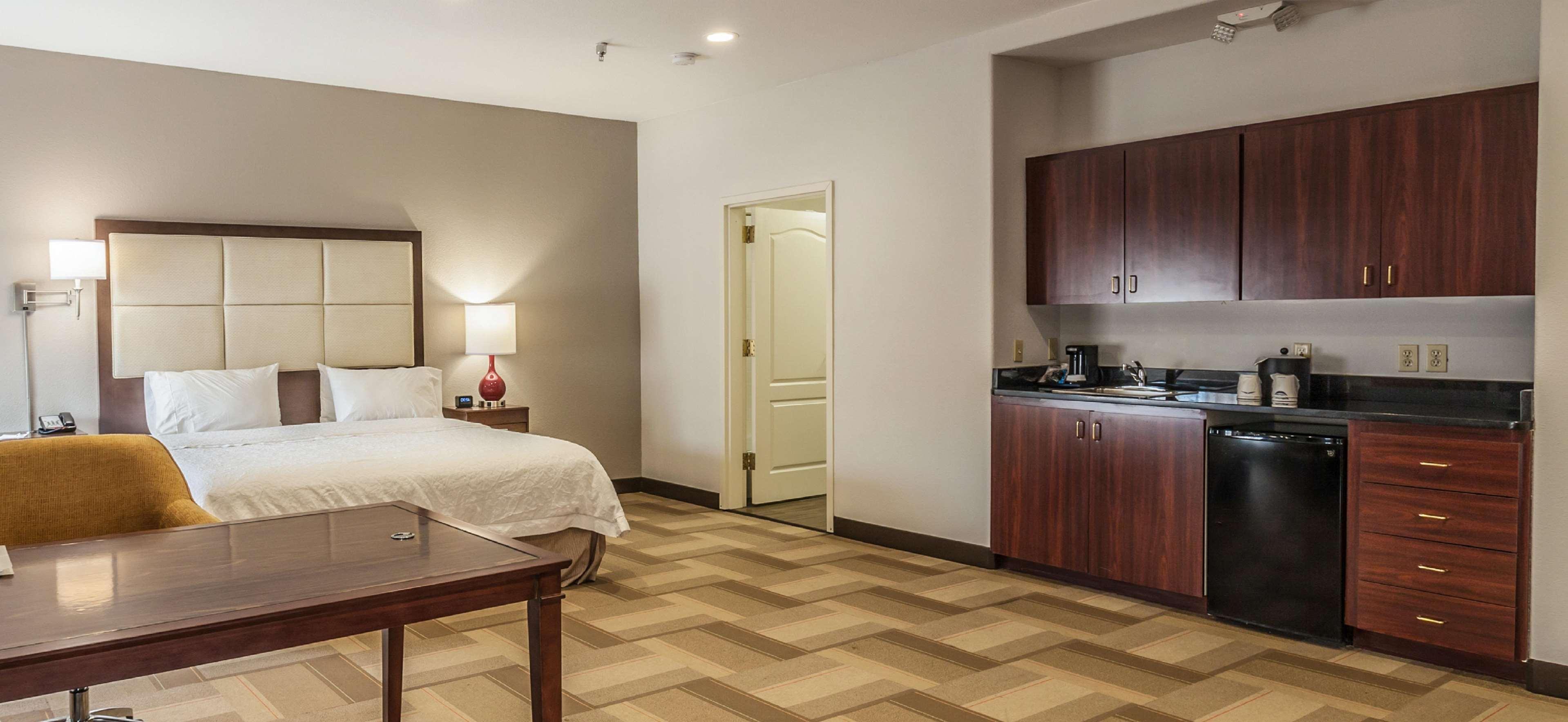 Hampton Inn Colorado Springs-Airport Екстер'єр фото