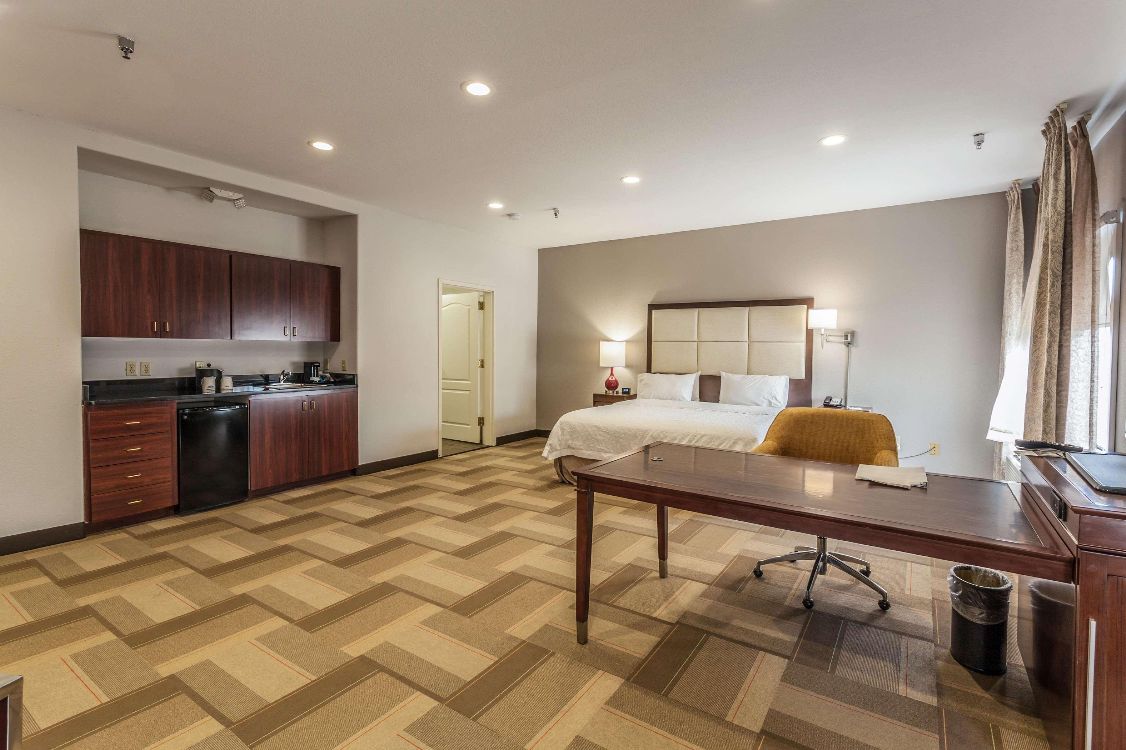 Hampton Inn Colorado Springs-Airport Екстер'єр фото