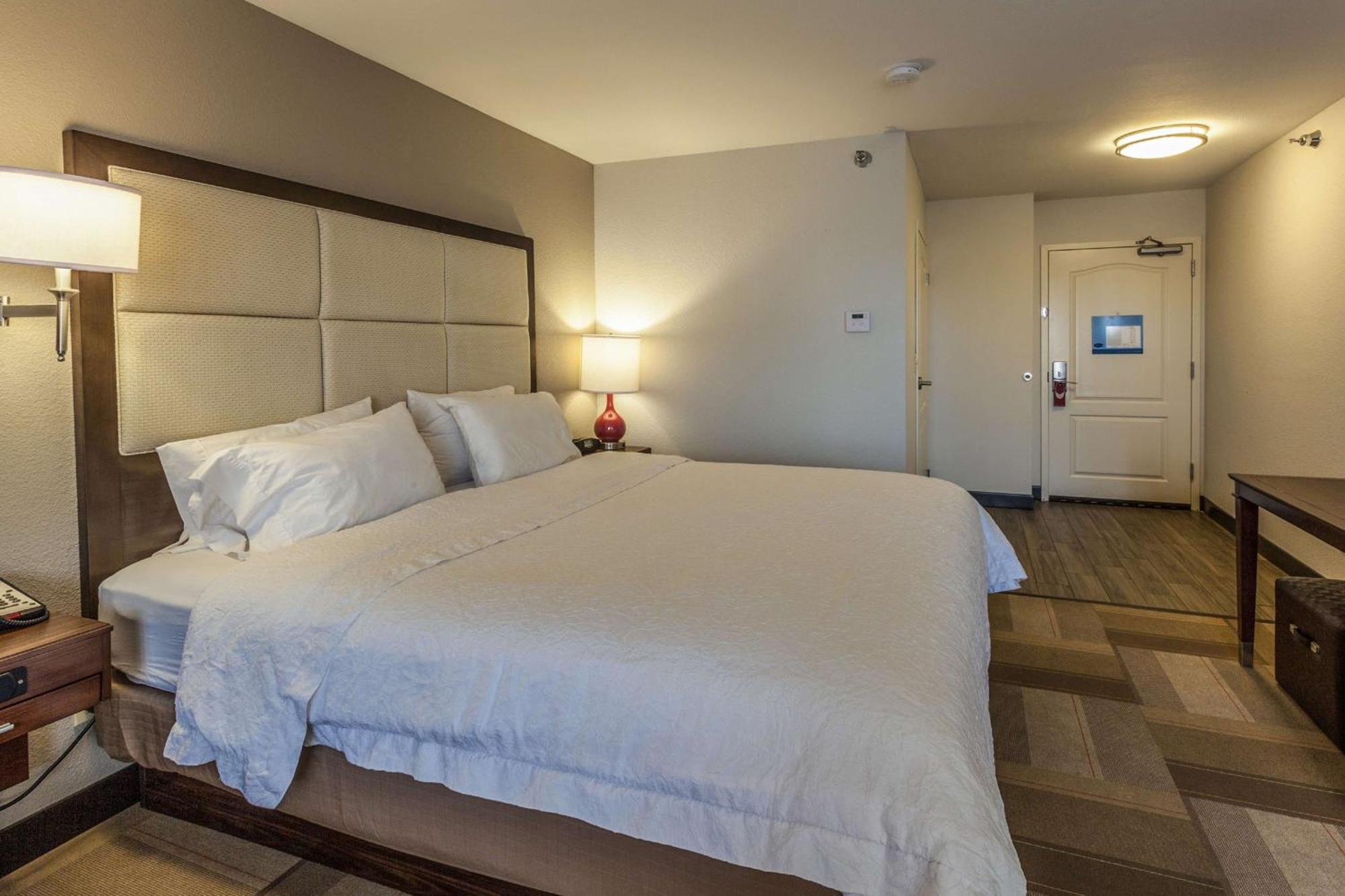 Hampton Inn Colorado Springs-Airport Екстер'єр фото