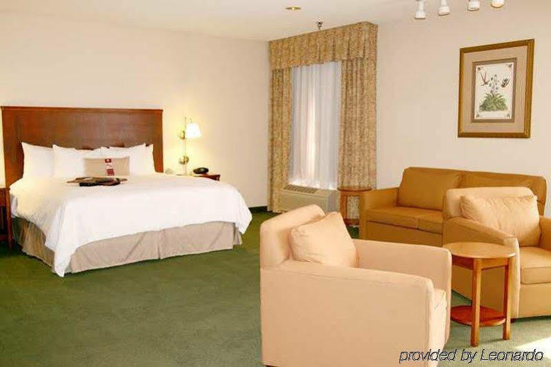 Hampton Inn Colorado Springs-Airport Екстер'єр фото